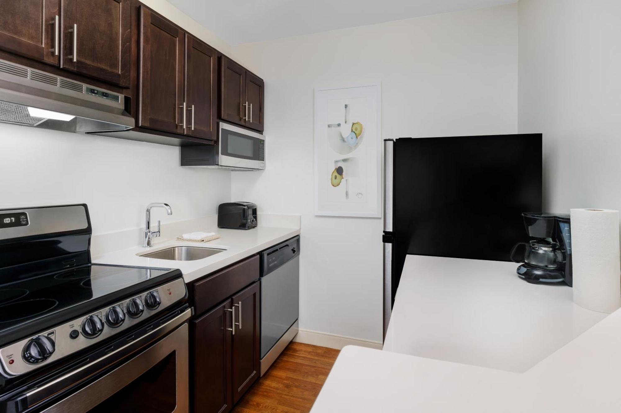 Towneplace Suites Manchester-Boston Regional Airport Exterior foto